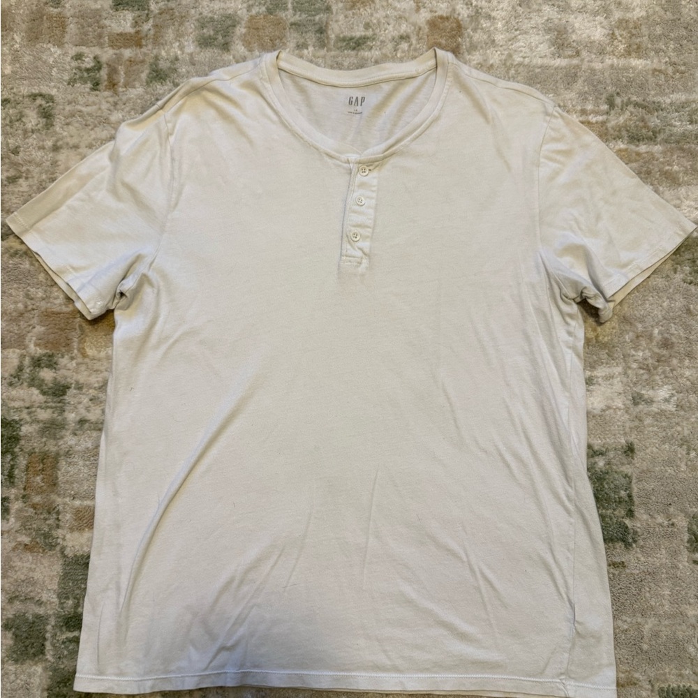 GAP Men's Off-White Henley Tee